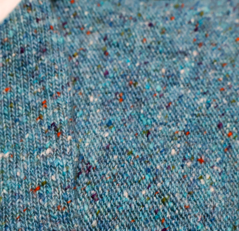 Dongled Teal Triangle Scarf - British Wool