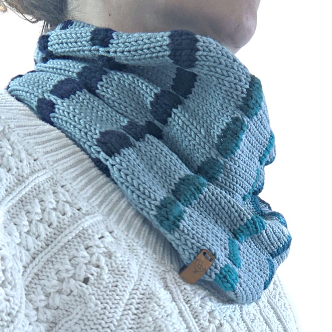 Northern Lights Spotty Merino Wool Snood – Handmade Knitted Neck Warmer, the perfect Christmas Gift