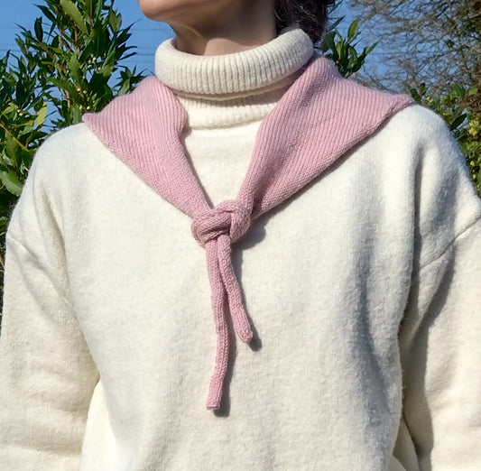 [New] Handmade Rose Pink Triangle Scarf – Merino wool