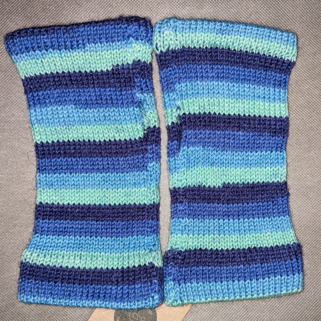 Adults Wrist Warmers - 4 colour choices. One Size (Blended Wool)