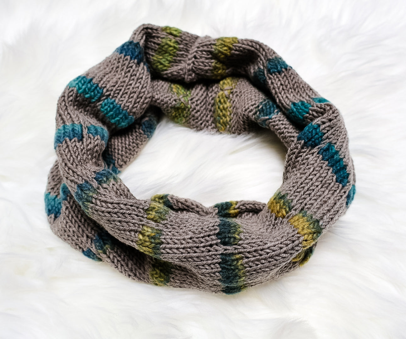 Woodlands Merino Wool Spotty Snood – Ecru, Pine Green & Desert Brown | Handmade Knitted Neck Warmer