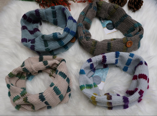 Ready-to-Ship | Handmade Merino Wool Spotty Snood – Sustainable Christmas Gift