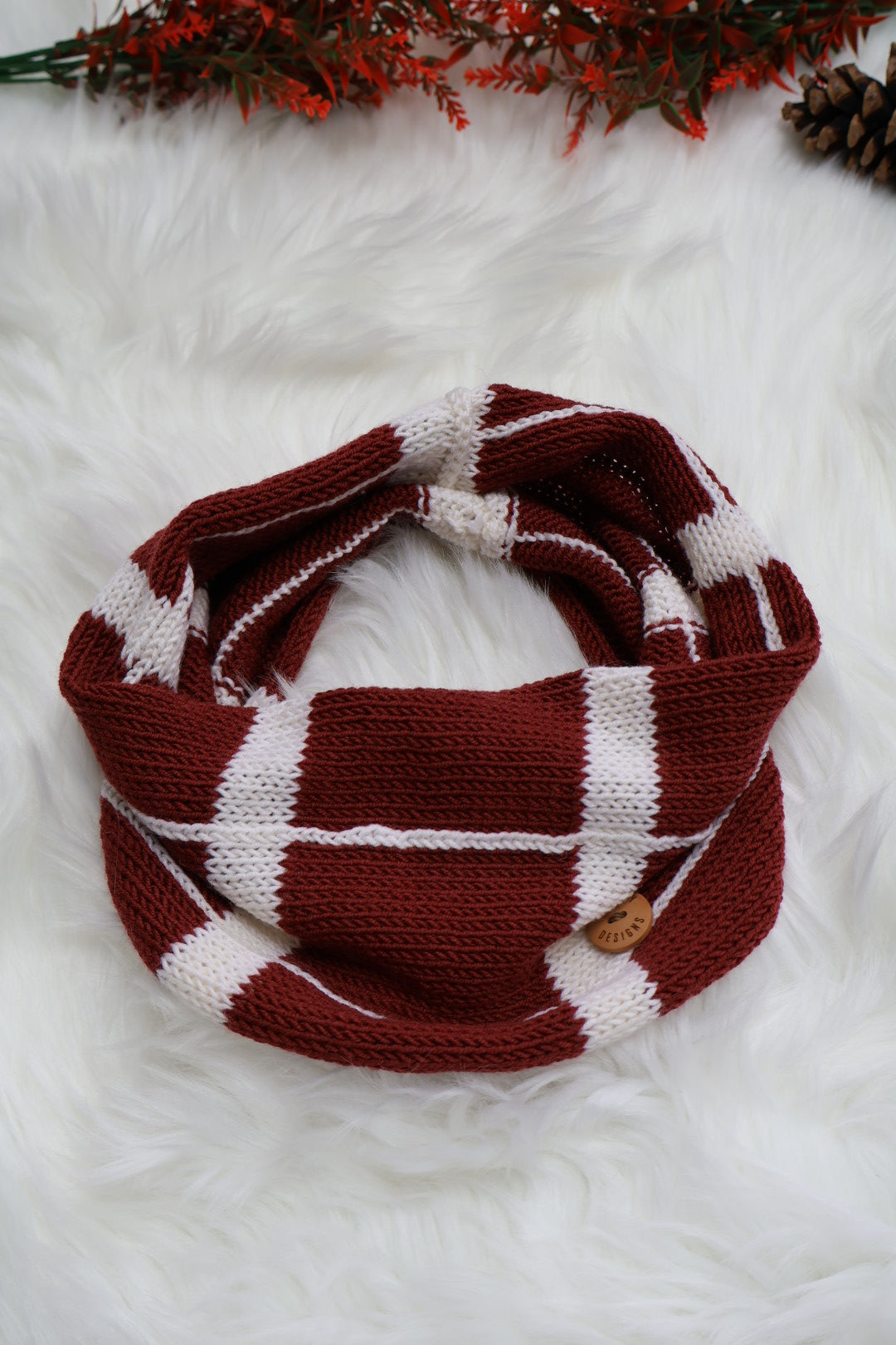 Ready-to-Ship | Handmade Merino Wool Large Checkered Snood – Sustainable Christmas Gift