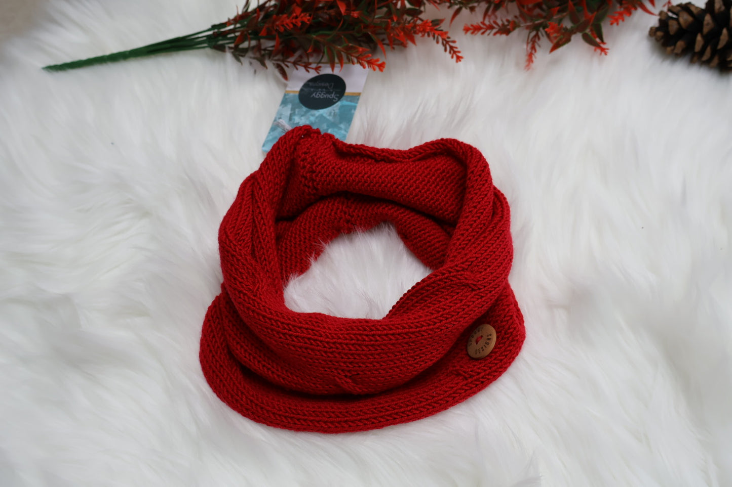 Ready-to-Ship | Handmade ‘Cable Kisses’ Merino Neck Warmer – Sustainable Christmas Gift