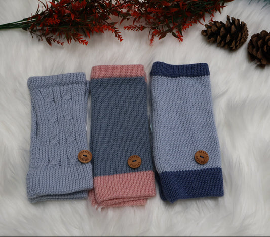 Ready-to-Ship | Handmade 100% Merino Wool Wristwarmers – Sustainable Christmas Gift