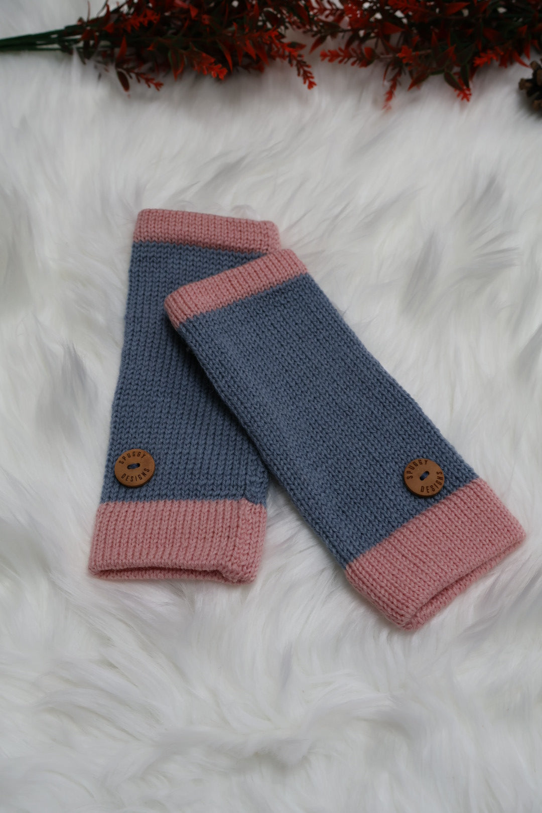 Ready-to-Ship | Handmade 100% Merino Wool Wristwarmers – Sustainable Christmas Gift
