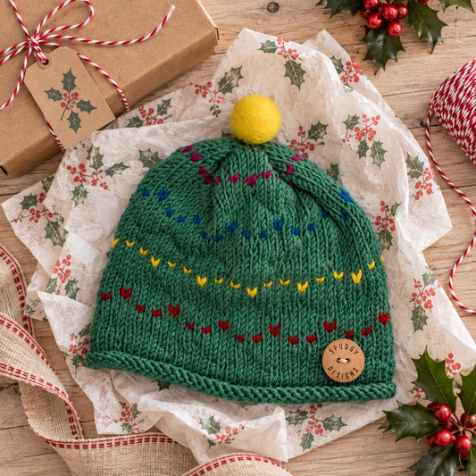 Merino “Christmas Tree” Beanie – Sustainable Handmade Knitwear