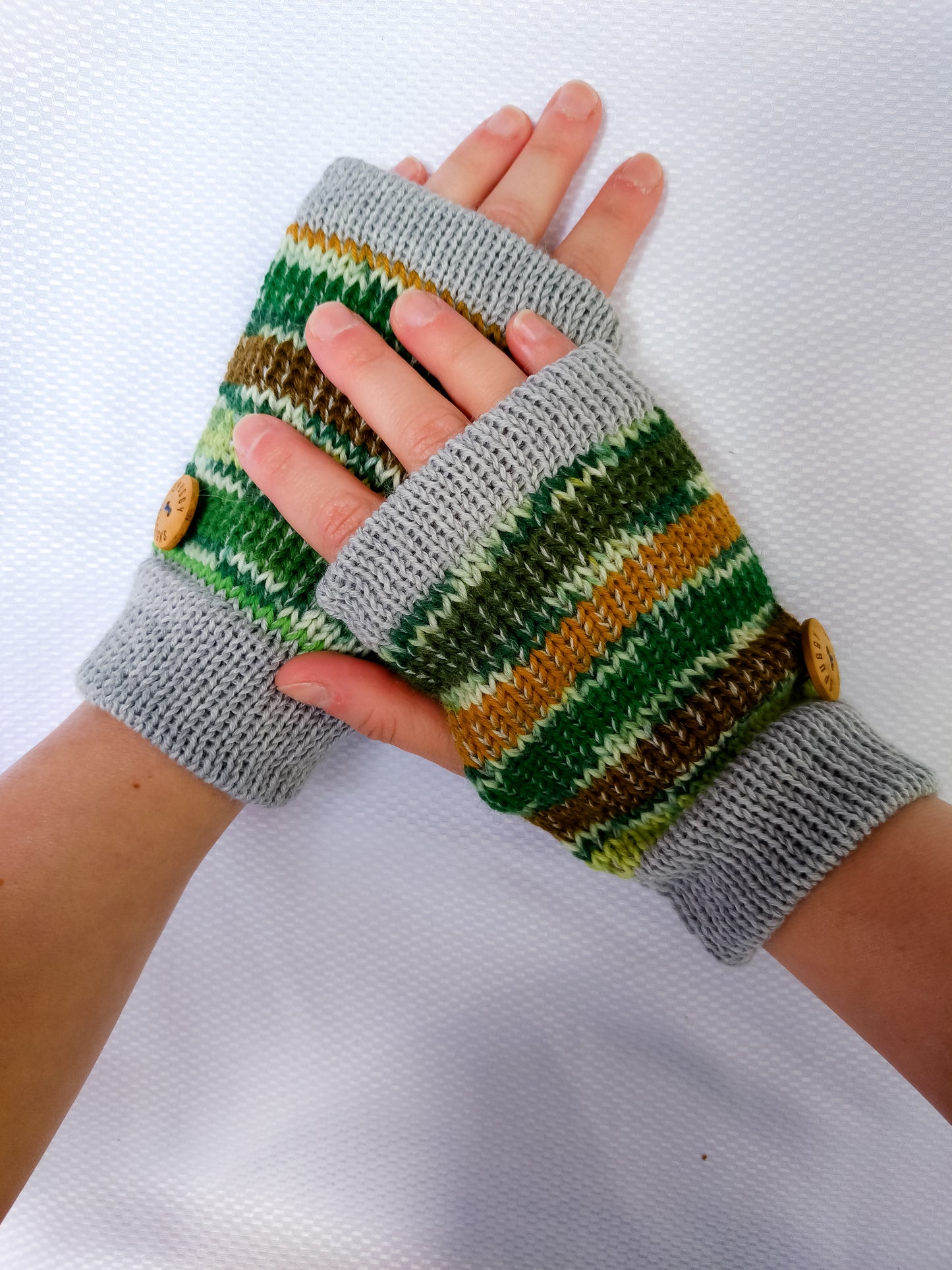 Camo Hand Warmers – Unisex Wool & Merino Fingerless Gloves for Outdoor Wear